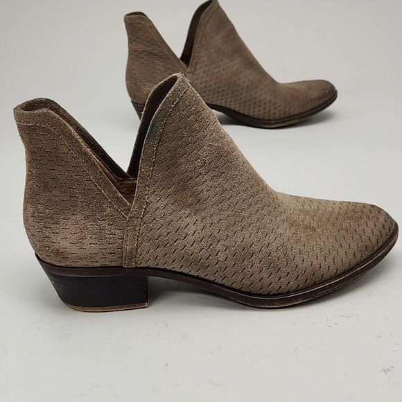 Lucky Brand Ankle Bootie Boot Tan Suede 1.5" Heel Women's 7.5 Shoe Perforated - Picture 7 of 16